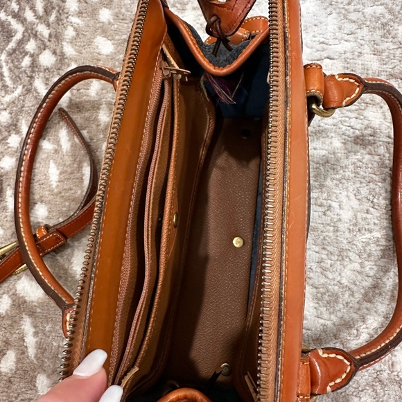 ✨Vintage Navy Leather Dooney and Bourke Hand Bag - great condition - Picture 7 of 8